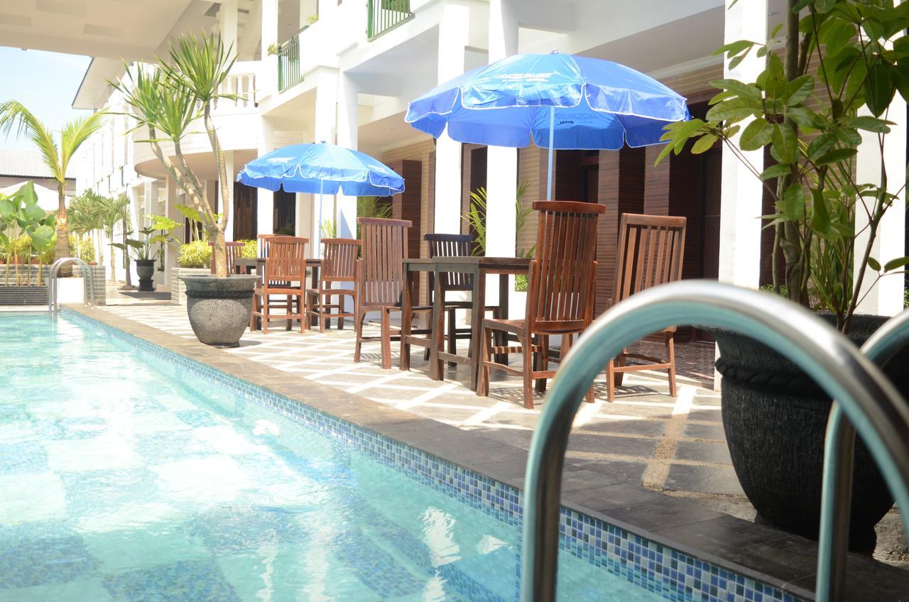 Mirabell Hotel & Convention Hall มะลัง ภายนอก รูปภาพ